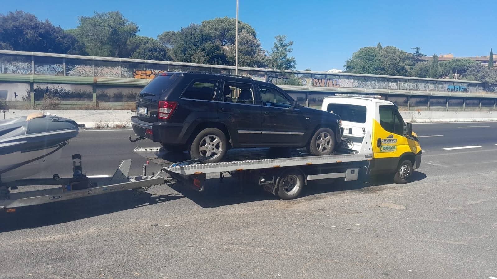 Carroattrezzi per SUV a Roma