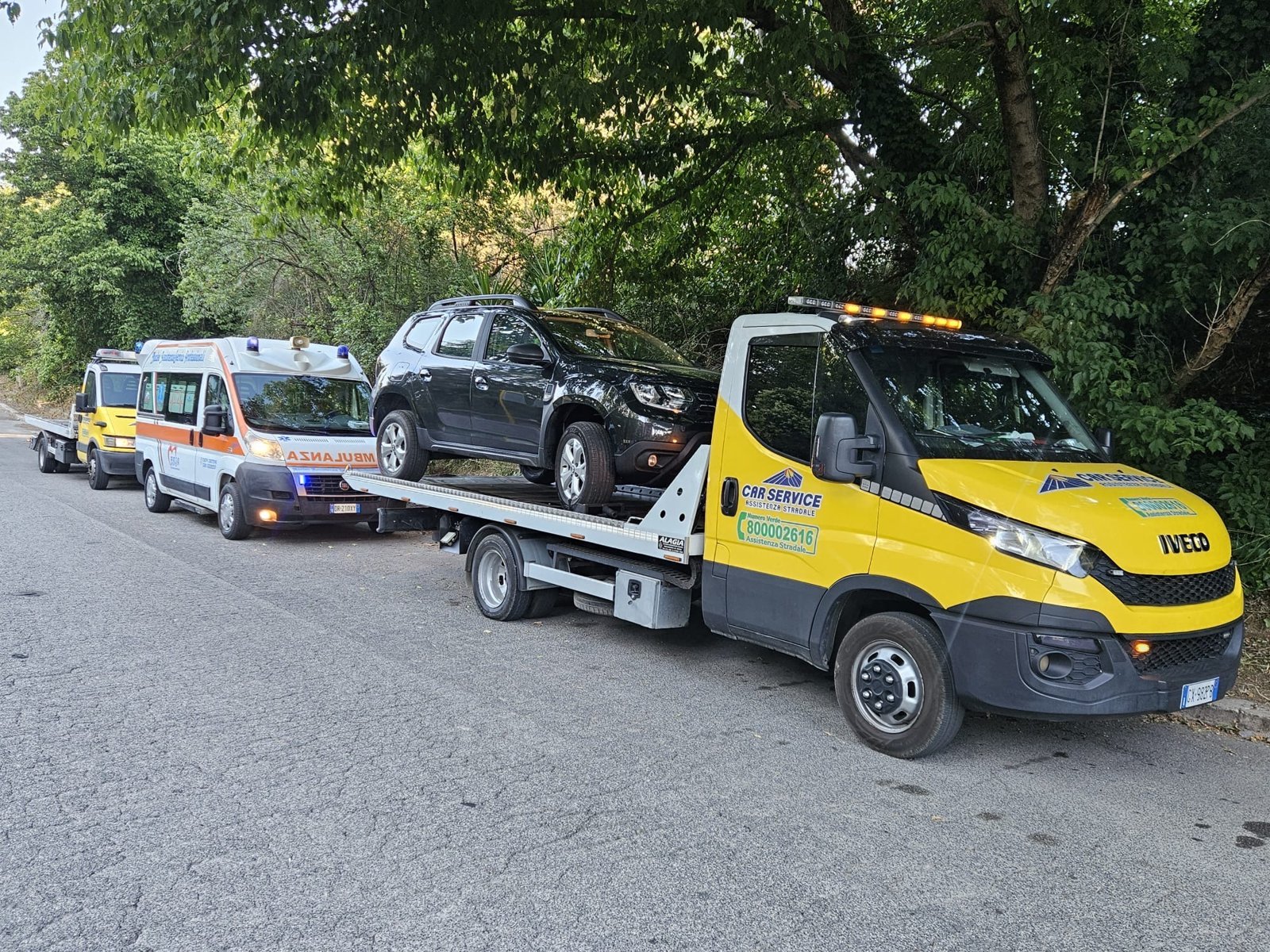 Traino SUV con carroattrezzi a Roma